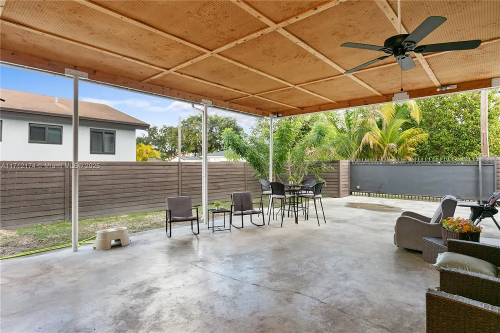 341 NW 67th Ave Miami Springs, FL 33166