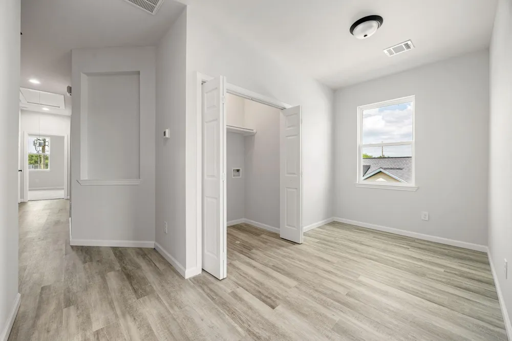 8 Donna Court #B Brookshire, TX 77423