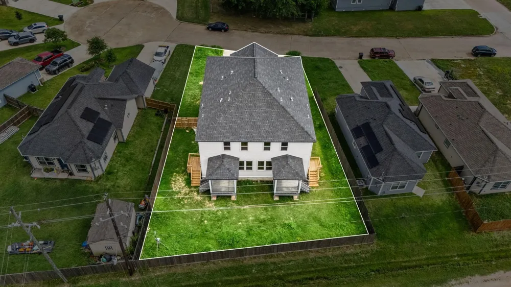 8 Donna Court #B Brookshire, TX 77423