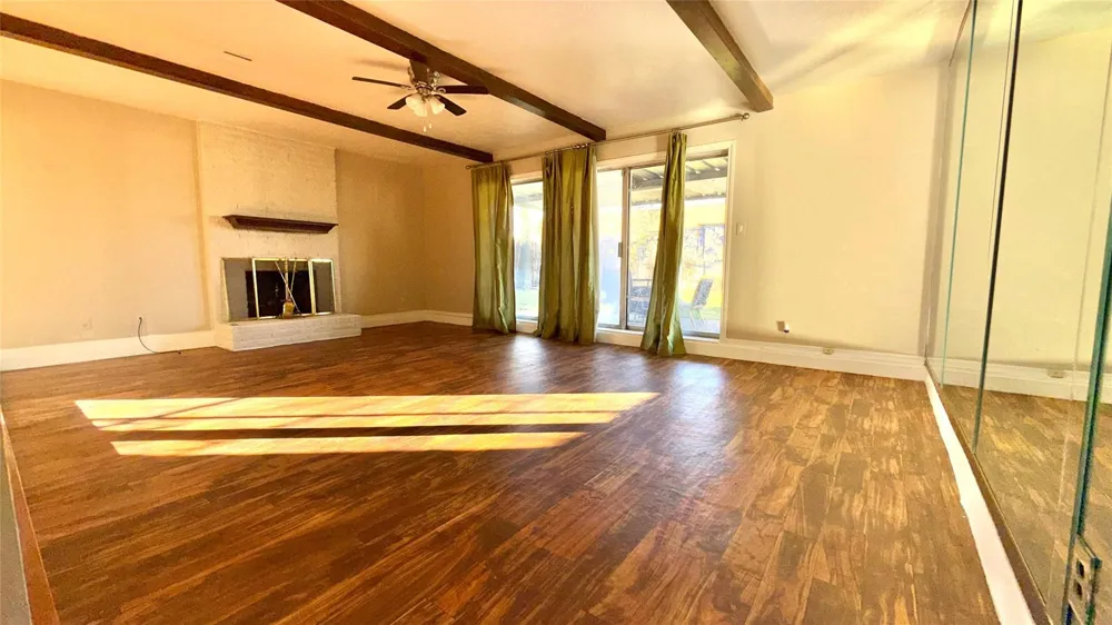 5702 Arncliffe Drive Houston, TX 77088