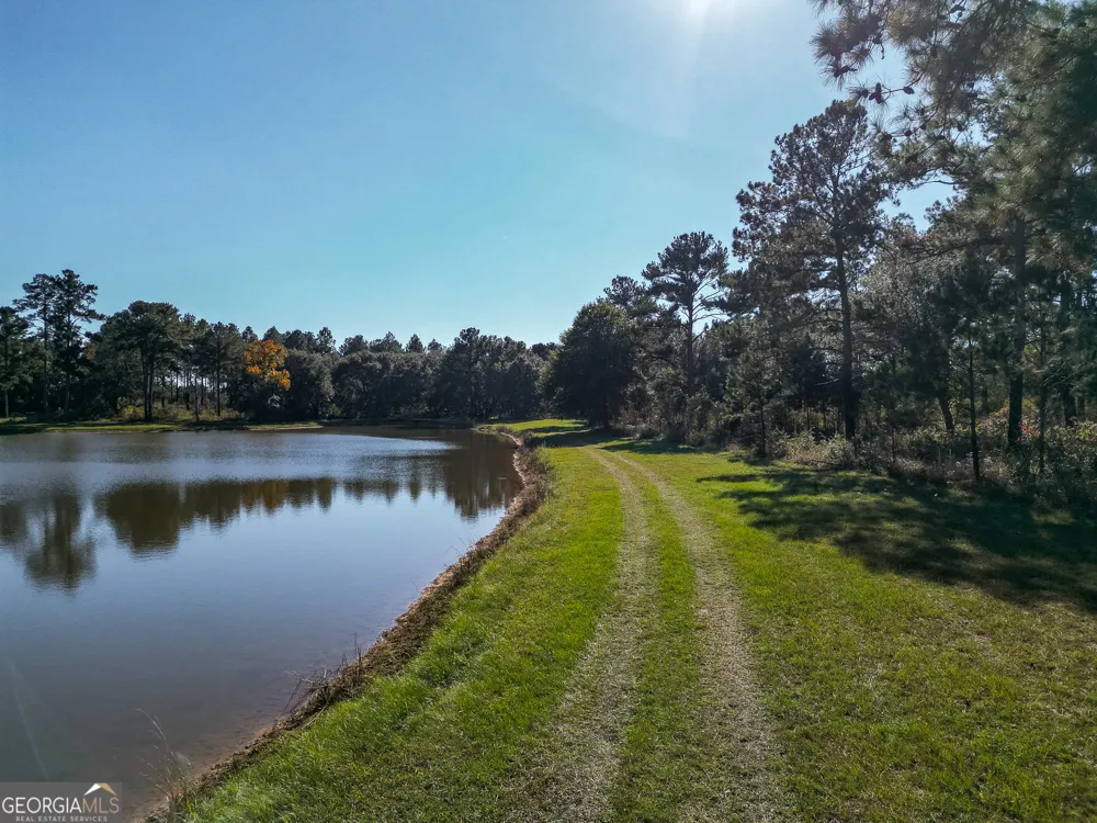 0 New York RD Leesburg, GA 31763