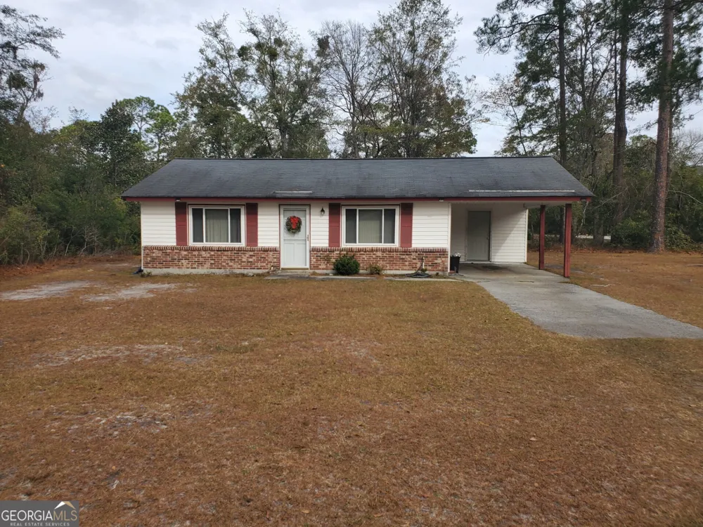 992 Pineland AVE Hinesville, GA 31313