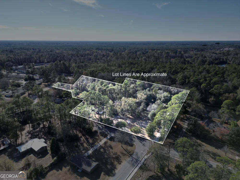 992 Pineland AVE Hinesville, GA 31313