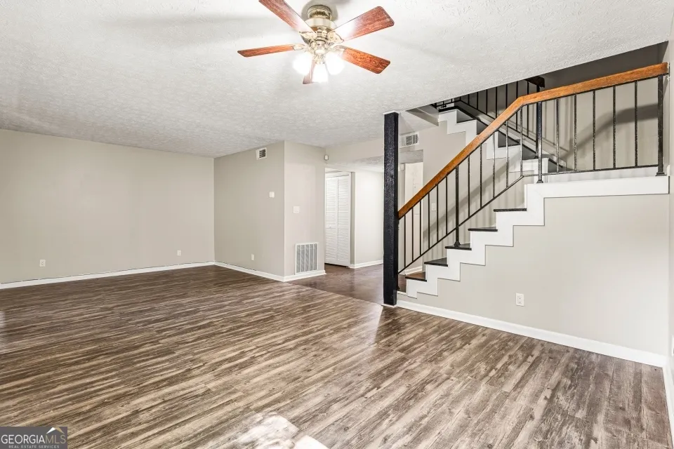 8586 Creekwood WAY Jonesboro, GA 30238