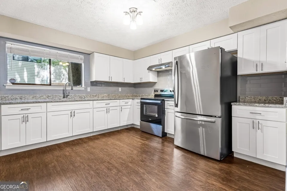 8586 Creekwood WAY Jonesboro, GA 30238
