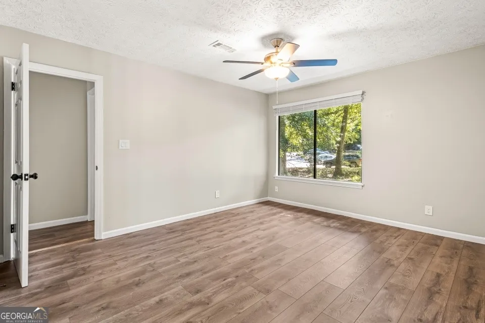 8586 Creekwood WAY Jonesboro, GA 30238