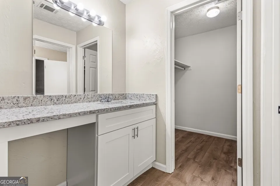 8586 Creekwood WAY Jonesboro, GA 30238