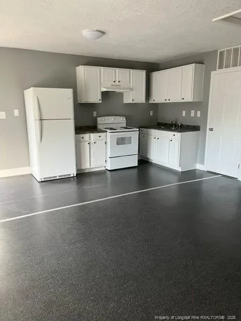 17061 Duncan Avenue Laurel Hill, NC 28351