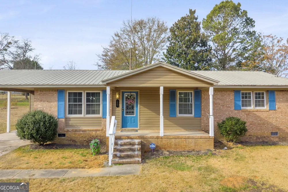 1621 Dickerson RD Elberton, GA 30635
