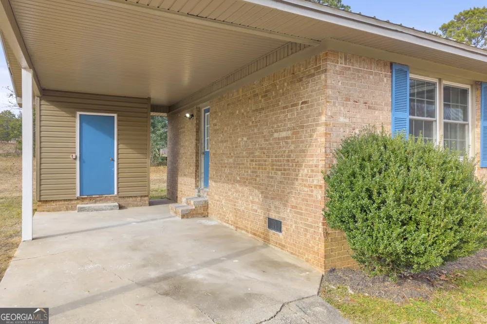 1621 Dickerson RD Elberton, GA 30635