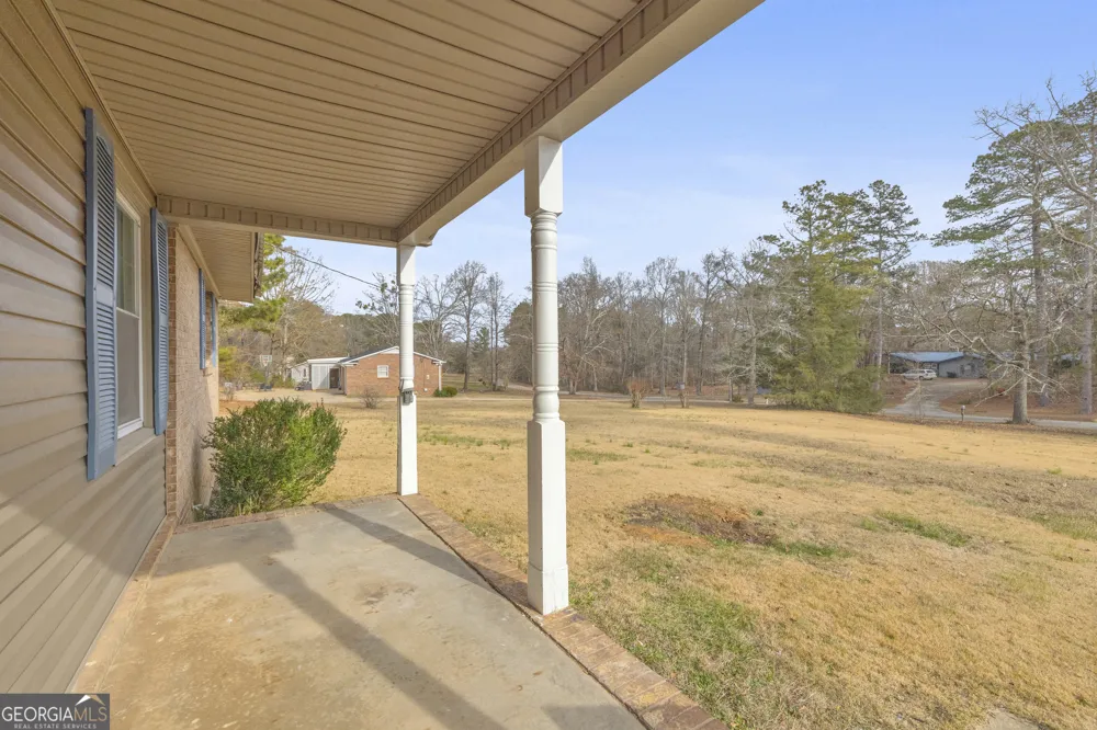 1621 Dickerson RD Elberton, GA 30635