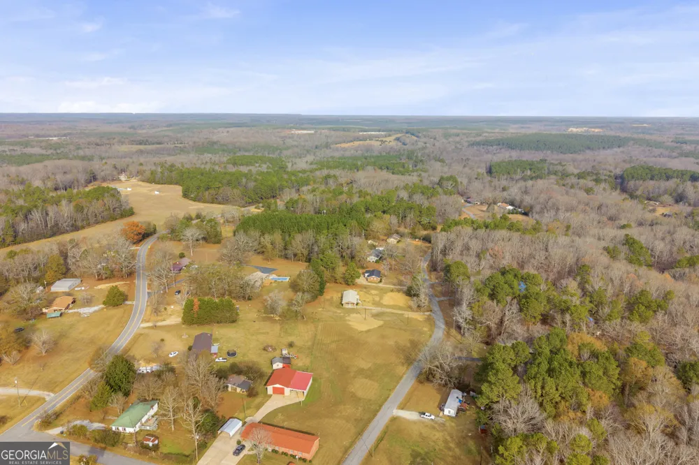 1621 Dickerson RD Elberton, GA 30635