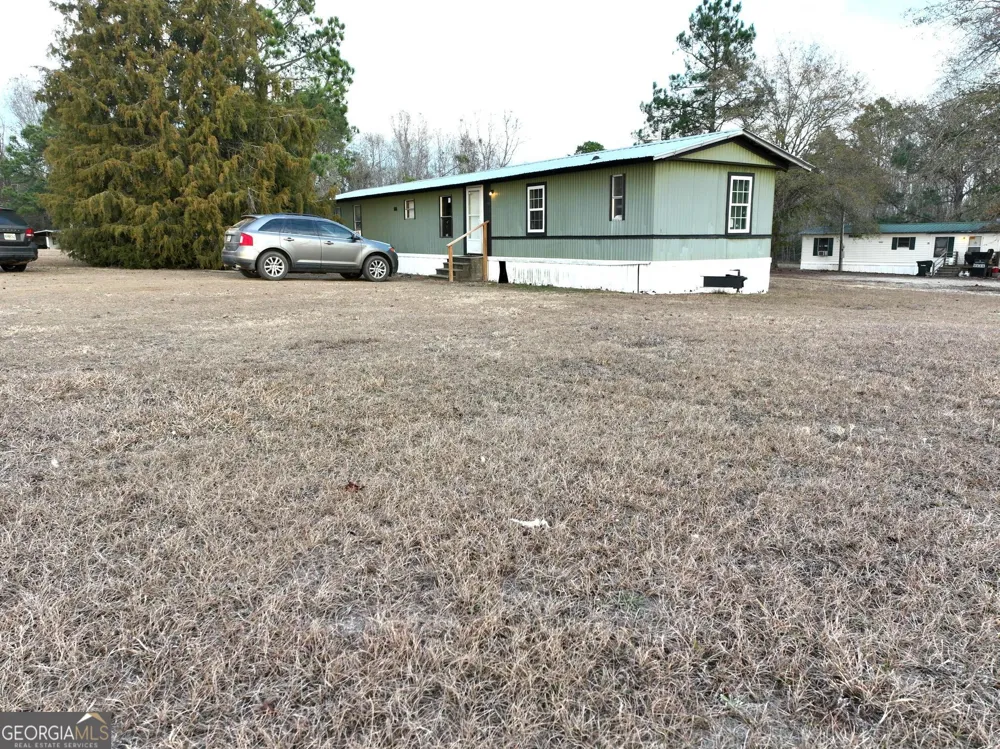 1500 Mallard RD Cobbtown, GA 30420