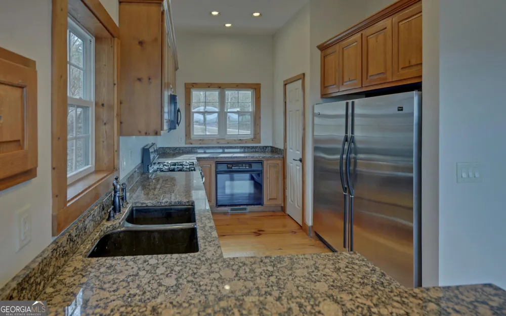 990 Hickory Nut MTN Tallulah Falls, GA 30573