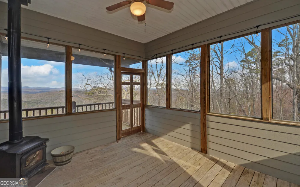 990 Hickory Nut MTN Tallulah Falls, GA 30573
