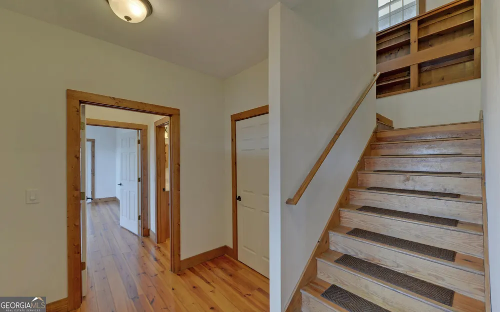 990 Hickory Nut MTN Tallulah Falls, GA 30573