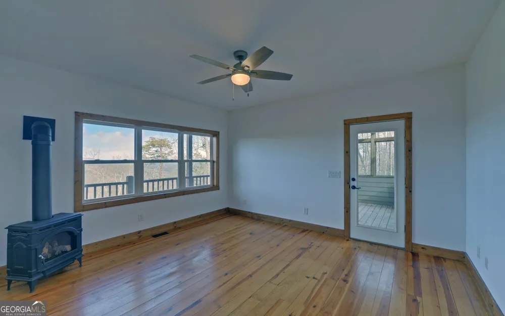 990 Hickory Nut MTN Tallulah Falls, GA 30573