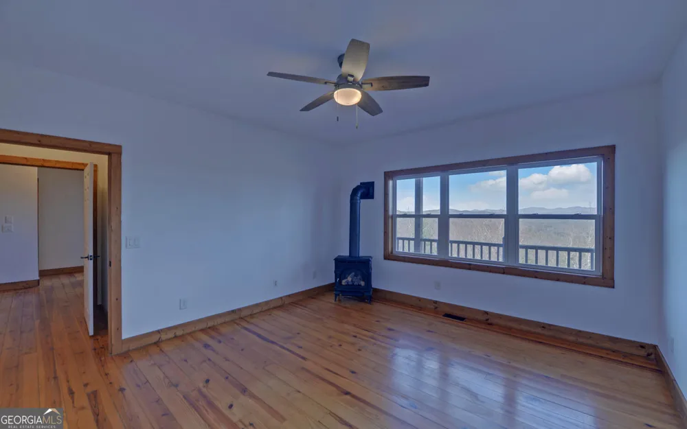 990 Hickory Nut MTN Tallulah Falls, GA 30573