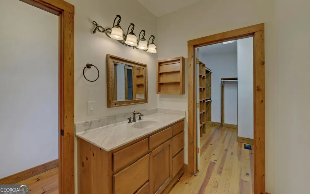 990 Hickory Nut MTN Tallulah Falls, GA 30573