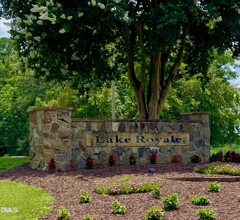 100-106 Cherokee Drive