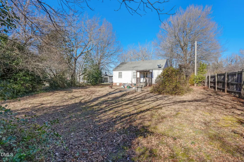 805 E Haggard Avenue Elon, NC 27244