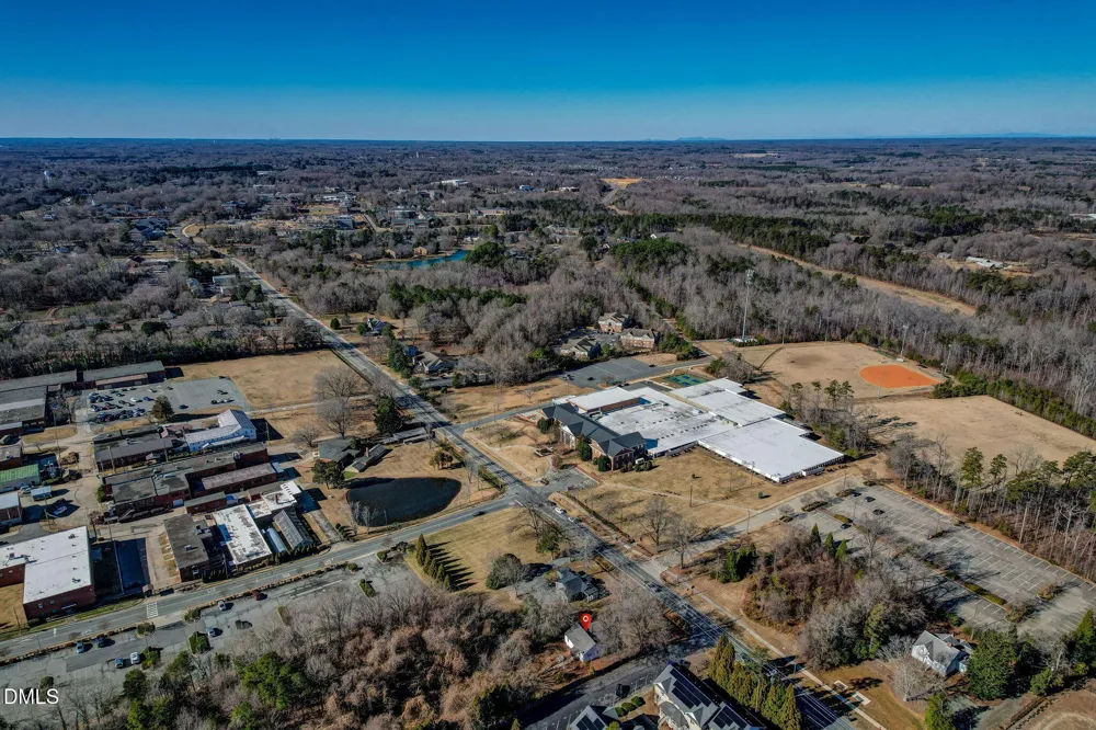 805 E Haggard Avenue Elon, NC 27244