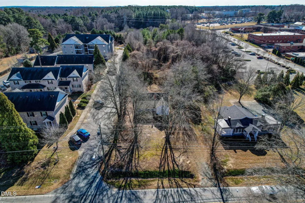 805 E Haggard Avenue Elon, NC 27244
