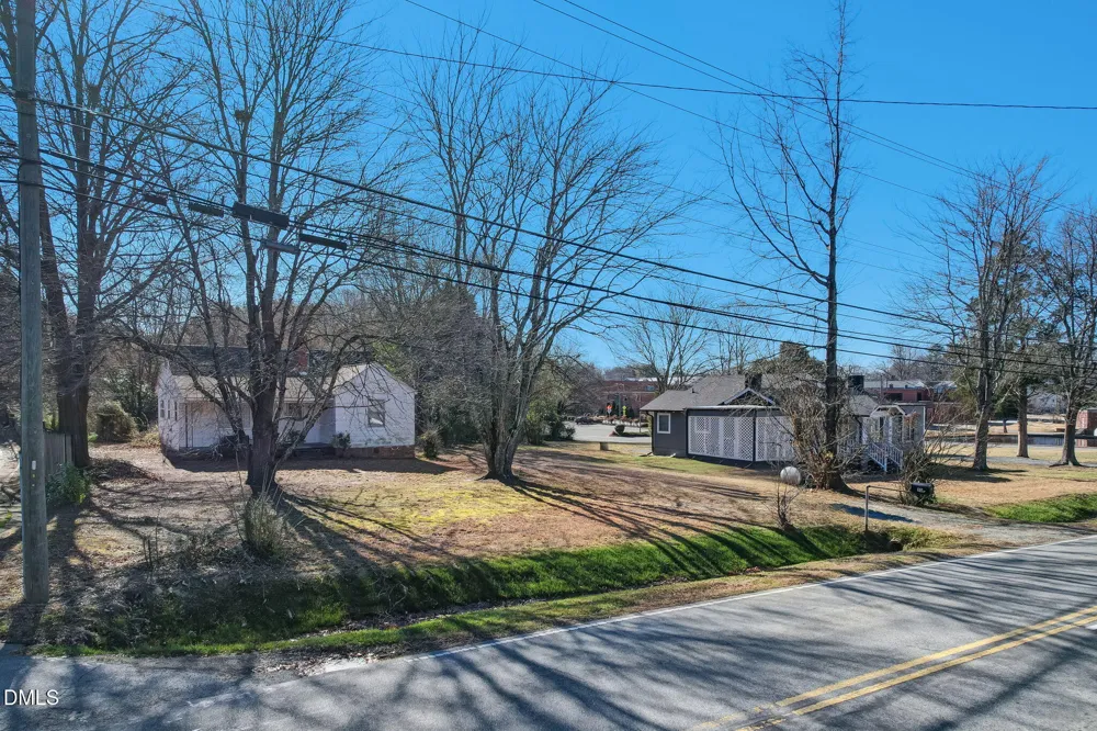 805 E Haggard Avenue Elon, NC 27244
