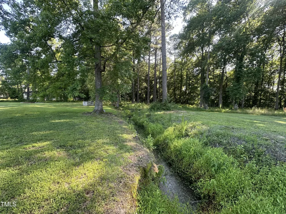 26 Phillips Road Selma, NC 27576