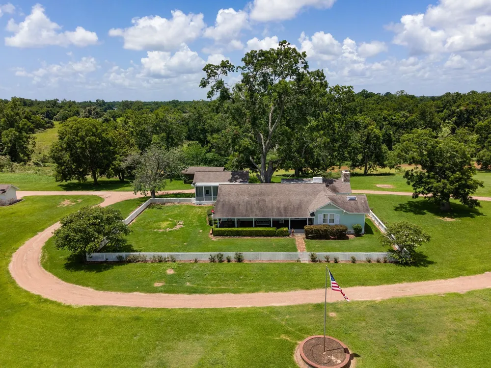 2908 Robichaux Road Pattison, TX 77423