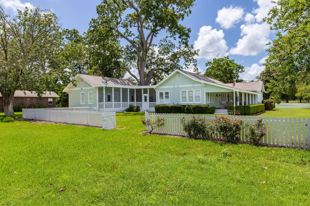 2908 Robichaux Road Pattison, TX 77423