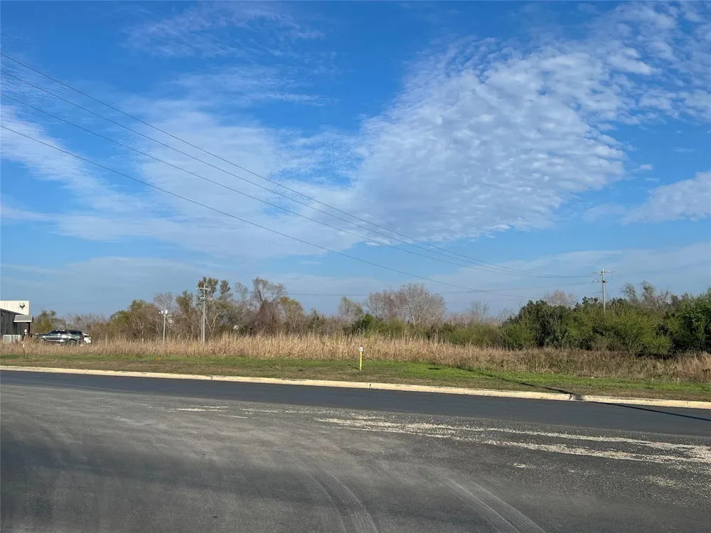44 East Avenue Schulenburg, TX 78956
