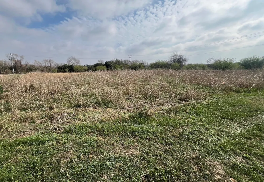 44 East Avenue Schulenburg, TX 78956