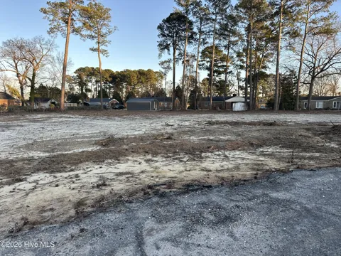 102 Harris Court