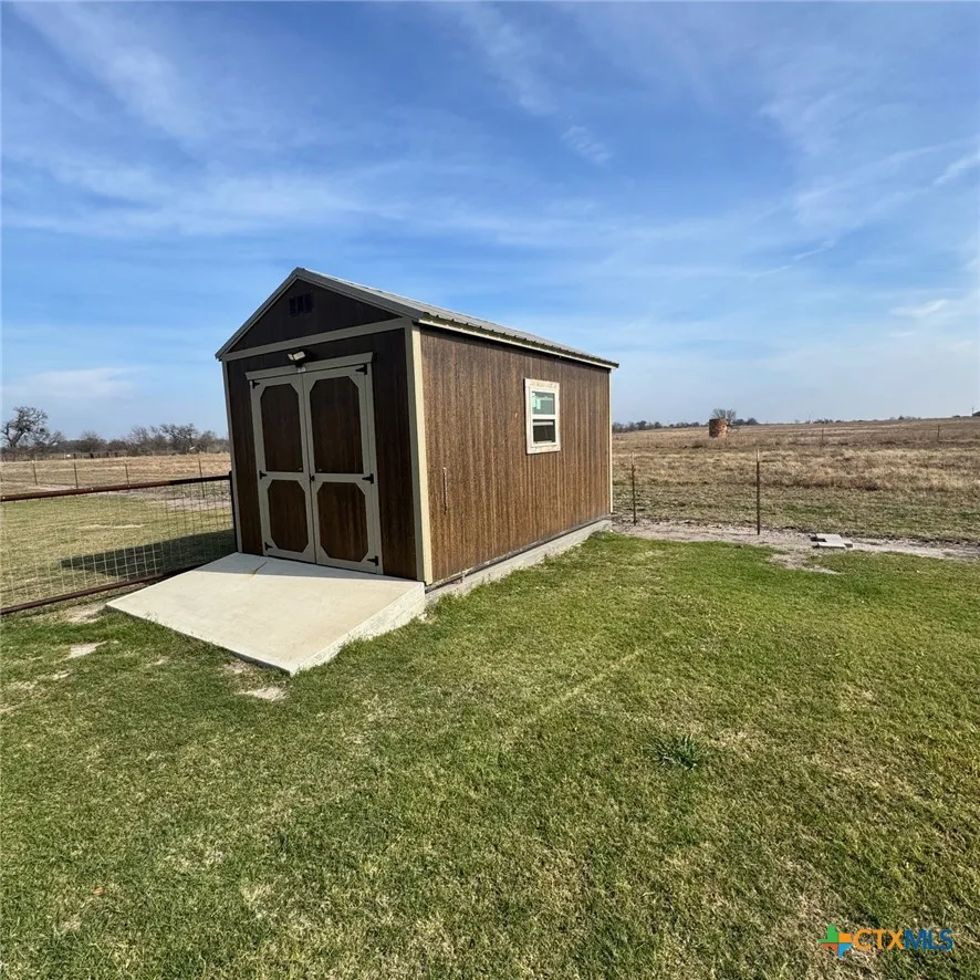 1747 CR 139 LOOP Cameron, TX 76520