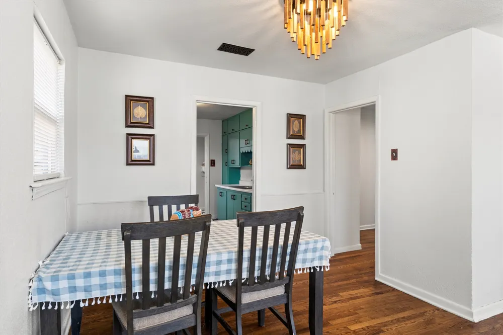 2739 Livingston Avenue Fort Worth, TX 76110