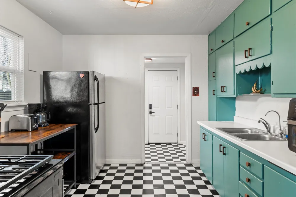 2739 Livingston Avenue Fort Worth, TX 76110