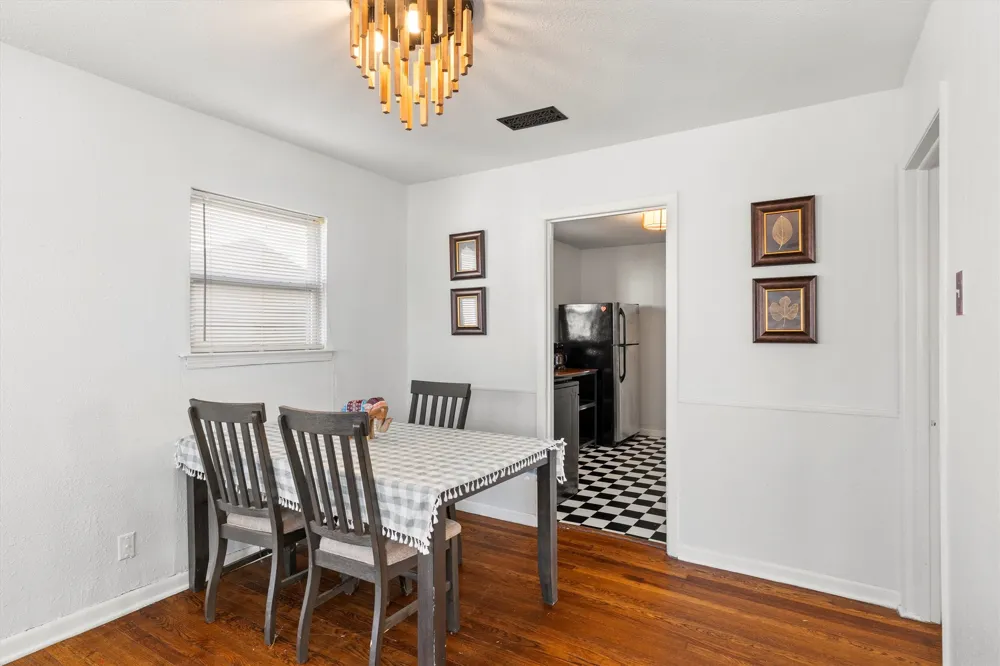 2739 Livingston Avenue Fort Worth, TX 76110