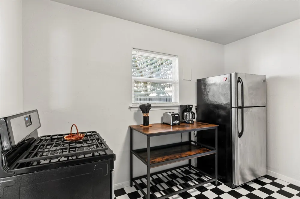 2739 Livingston Avenue Fort Worth, TX 76110