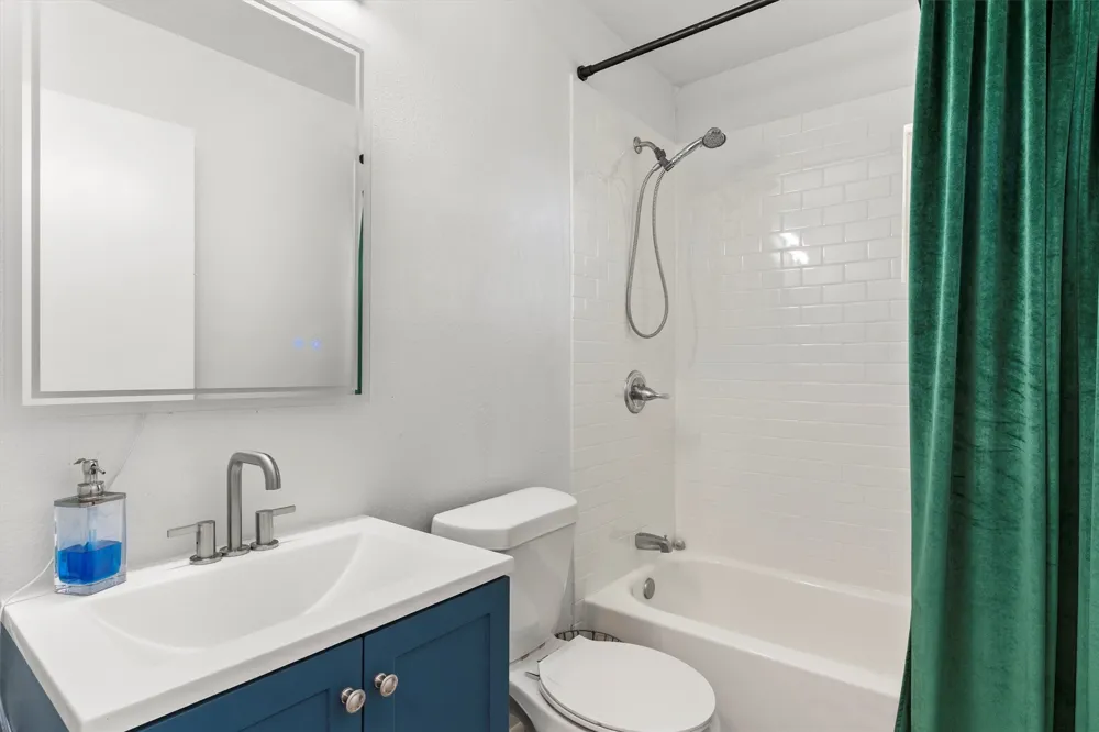 2739 Livingston Avenue Fort Worth, TX 76110