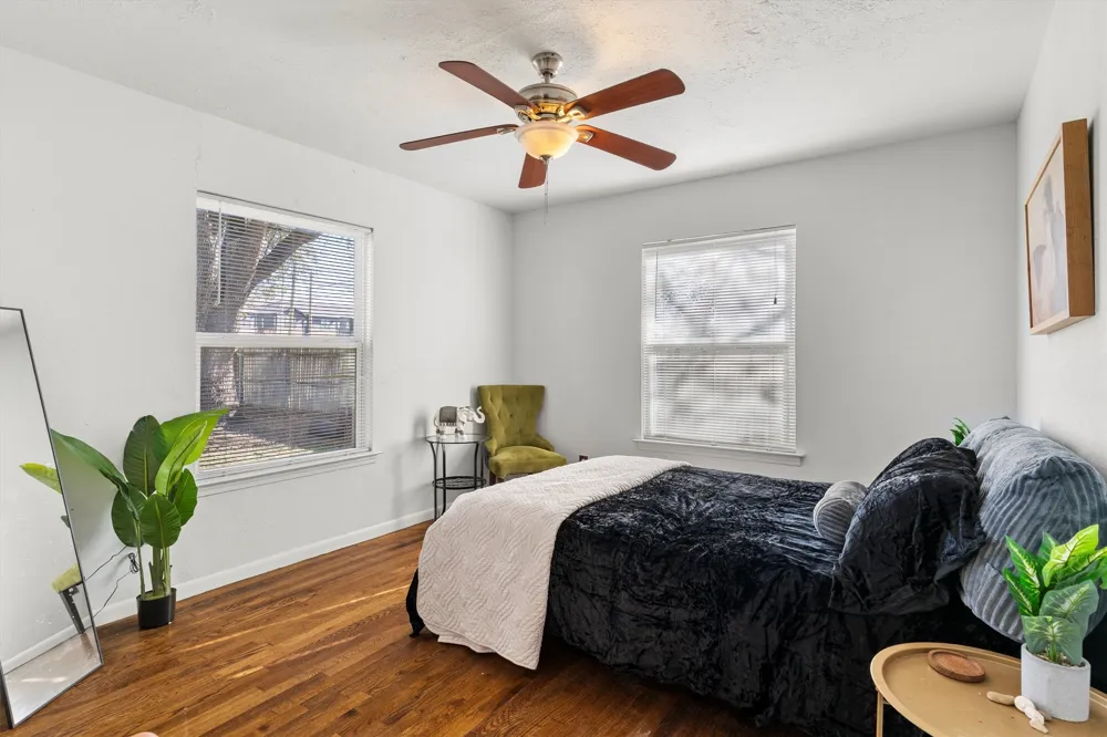 2739 Livingston Avenue Fort Worth, TX 76110