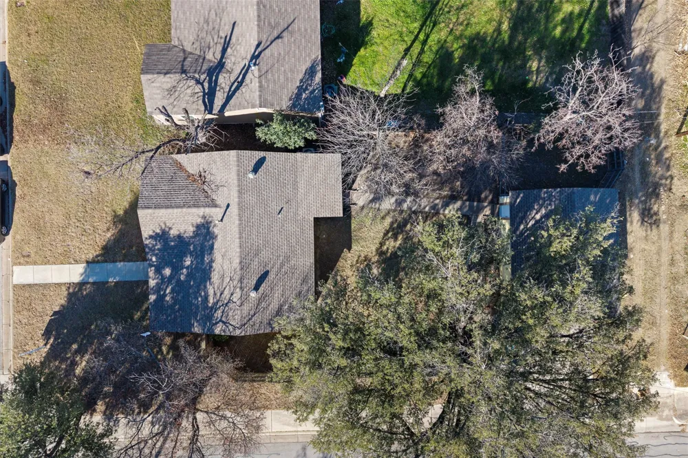 2739 Livingston Avenue Fort Worth, TX 76110