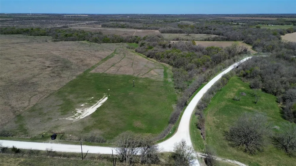1137 County Road 3373 Hubbard, TX 76648