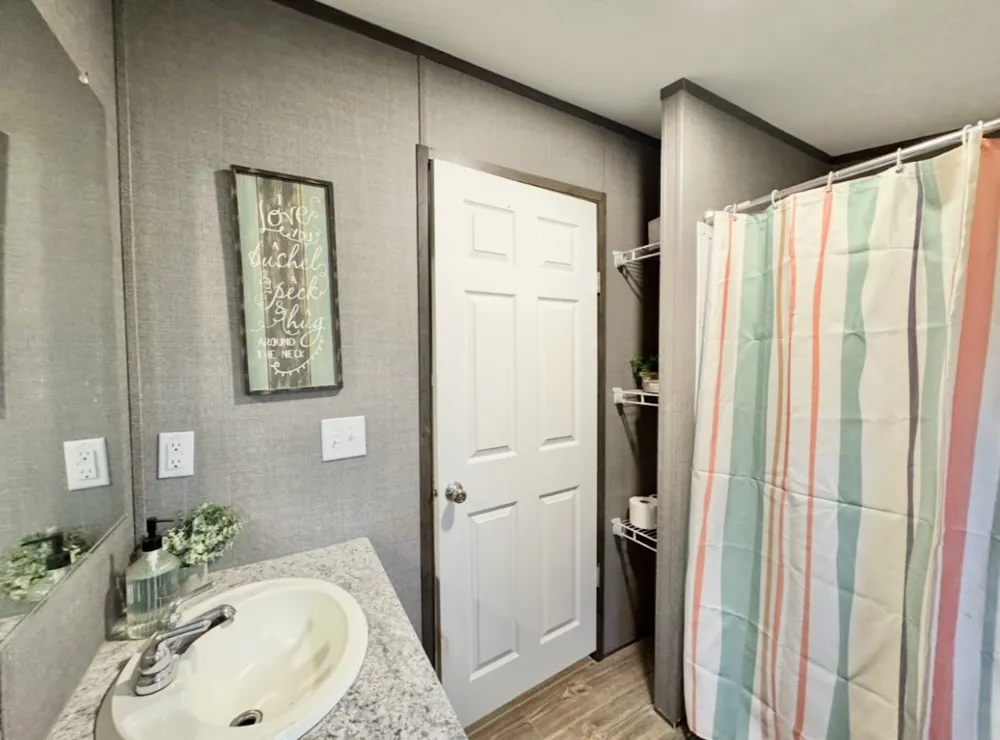 1575 County Road B Road Lexington, TX 78947