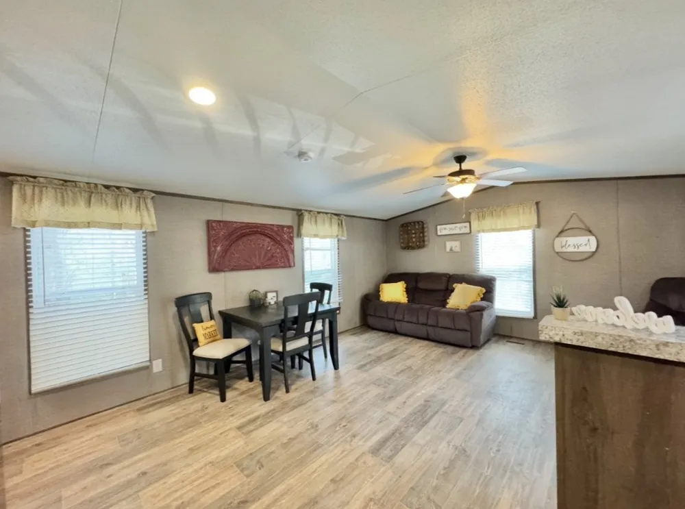 1575 County Road B Road Lexington, TX 78947