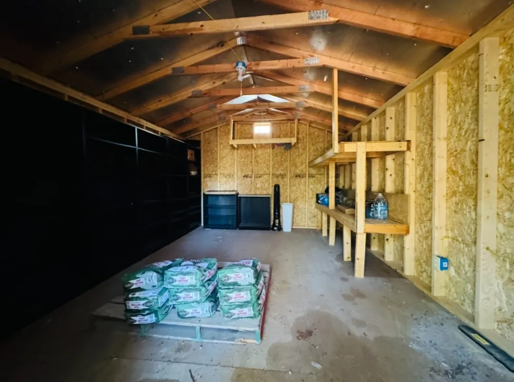 1575 County Road B Road Lexington, TX 78947