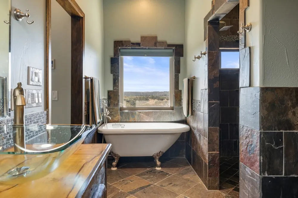 1292 Upper Turtle Creek Road Kerrville, TX 78028
