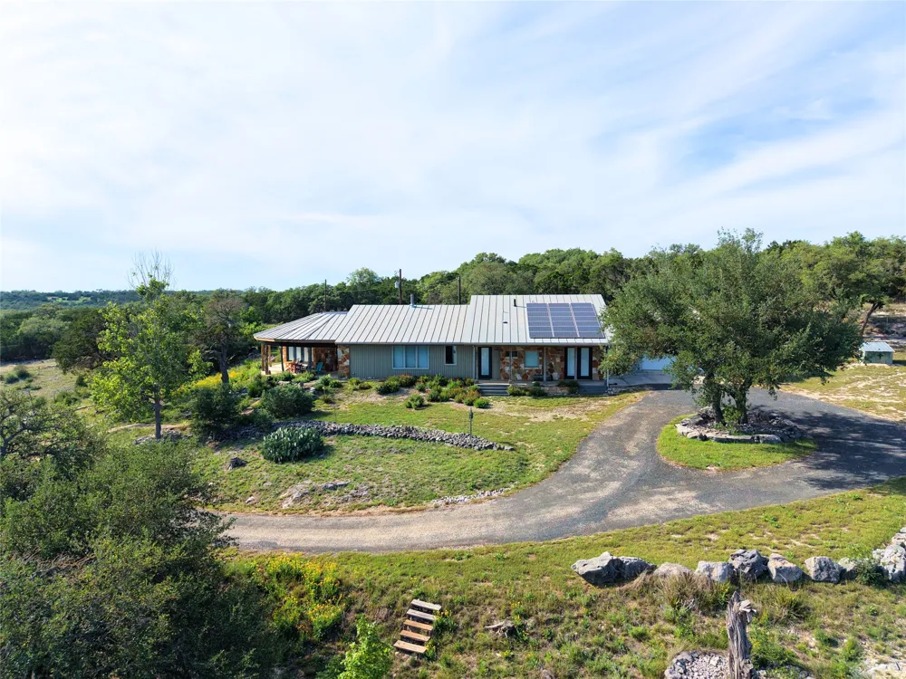 1292 Upper Turtle Creek Road Kerrville, TX 78028