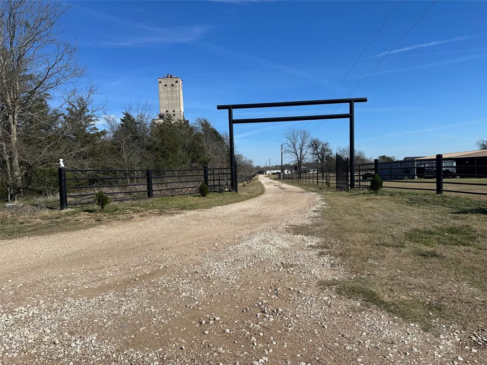2441 Lcr 486 Mexia, TX 76667