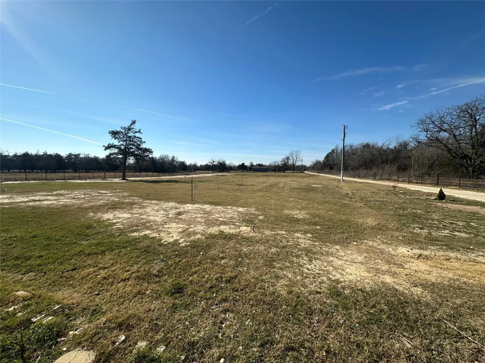 2441 Lcr 486 Mexia, TX 76667